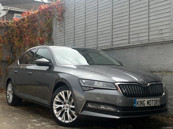 Skoda Superb Hatchback, Petrol Hybrid, 2023, Grey