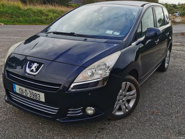 Peugeot 5008 MPV, Diesel, 2013, Black