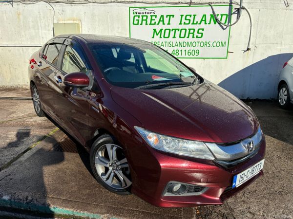 Honda Grace Saloon, Petrol Hybrid, 2015, Red