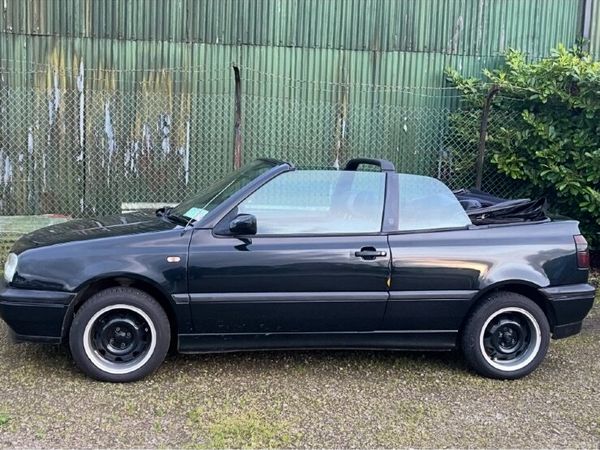 Volkswagen Golf Saloon, Petrol, 1997, Green