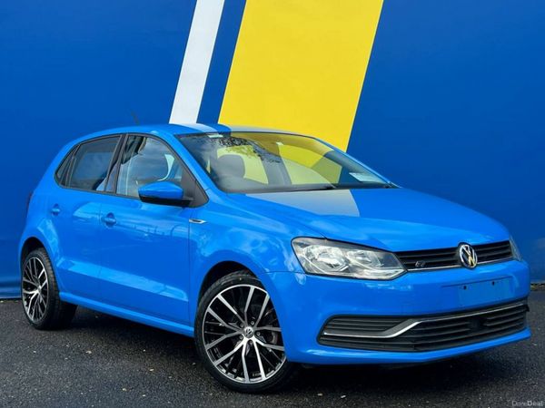 Volkswagen Polo Hatchback, Petrol, 2015, Blue