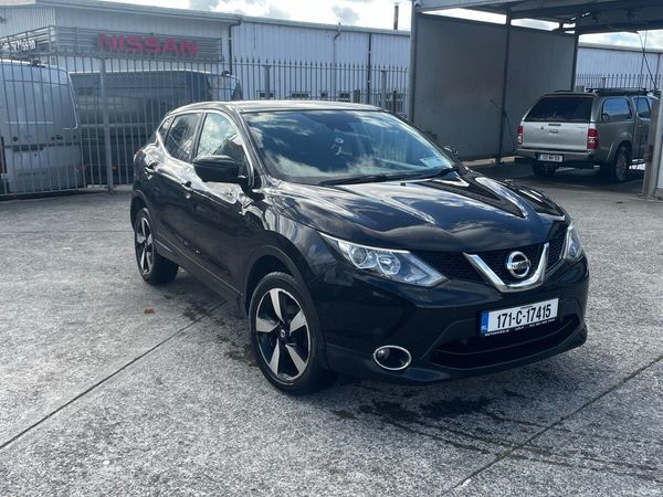 Nissan Qashqai SUV, Diesel, 2017, Black