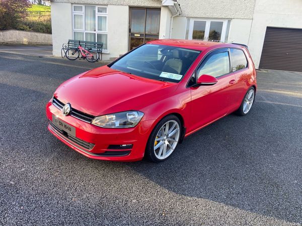 Volkswagen Golf Hatchback, Diesel, 2015, Red