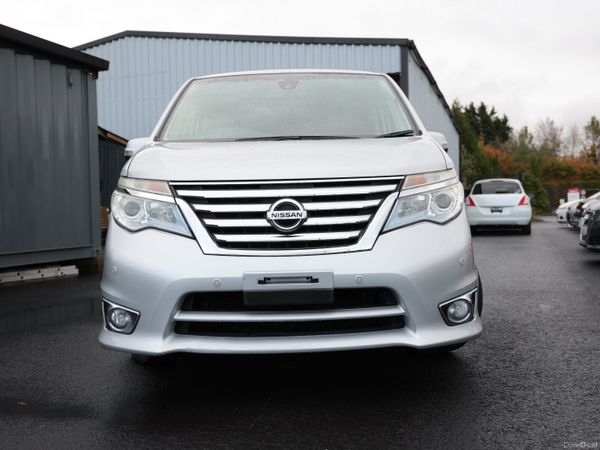 Nissan Serena Estate, Petrol Hybrid, 2015, Silver