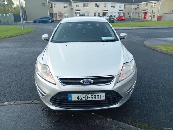 Ford Mondeo Saloon, Diesel, 2014, Silver