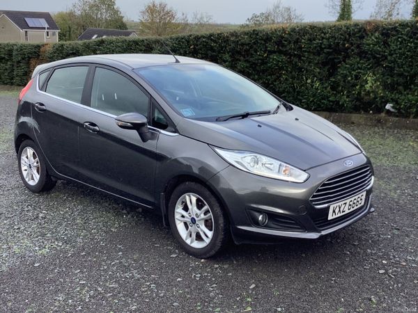 Ford Fiesta Hatchback, Petrol, 2017, Grey