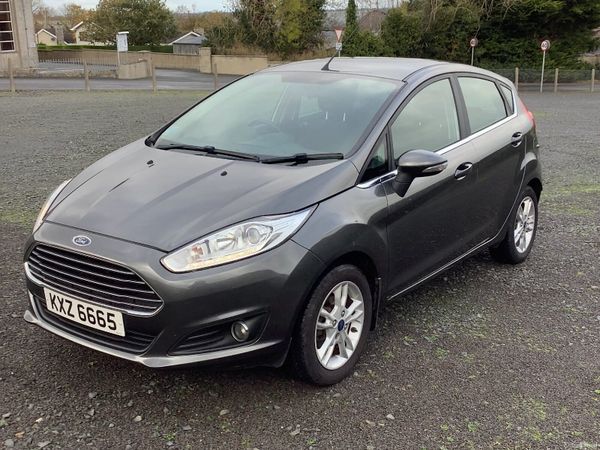Ford Fiesta Hatchback, Petrol, 2017, Grey