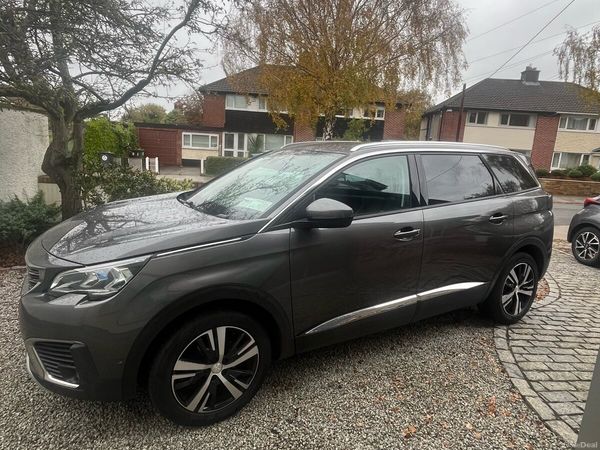 Peugeot 5008 MPV, Petrol, 2018, Grey