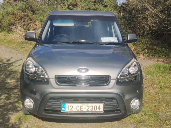 Kia Soul Hatchback, Diesel, 2012, Silver