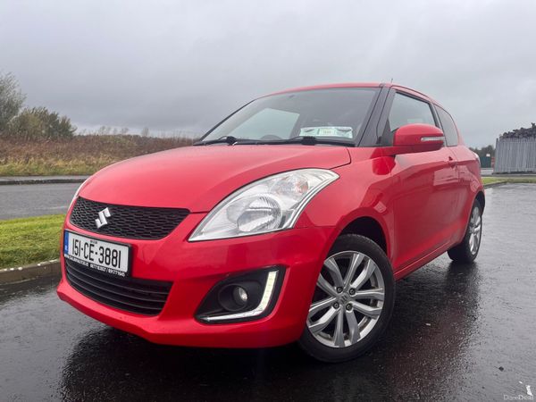 Suzuki Swift Hatchback, Petrol, 2015, Red