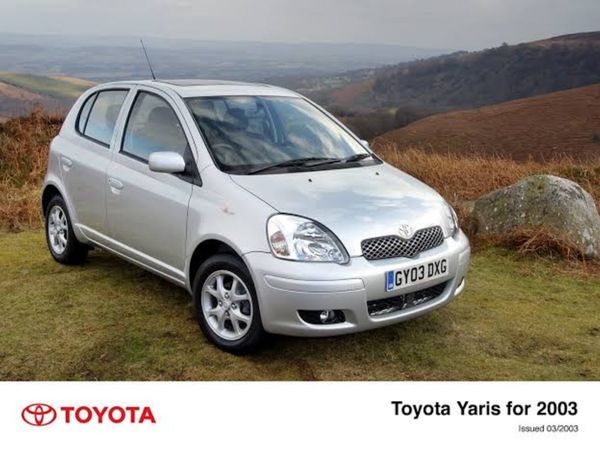 Toyota Yaris Hatchback, Petrol, 2005, Silver