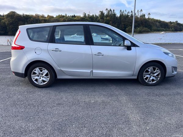 Renault Grand Scenic MPV, Diesel, 2011, Silver