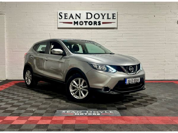 Nissan Qashqai MPV, Petrol, 2015, Silver
