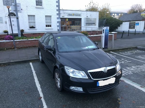 Skoda Octavia Hatchback, Diesel, 2010, Black