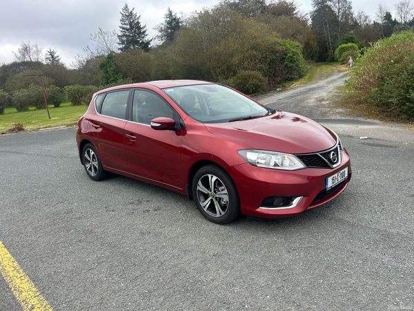 Nissan Pulsar Hatchback, Diesel, 2015, Red