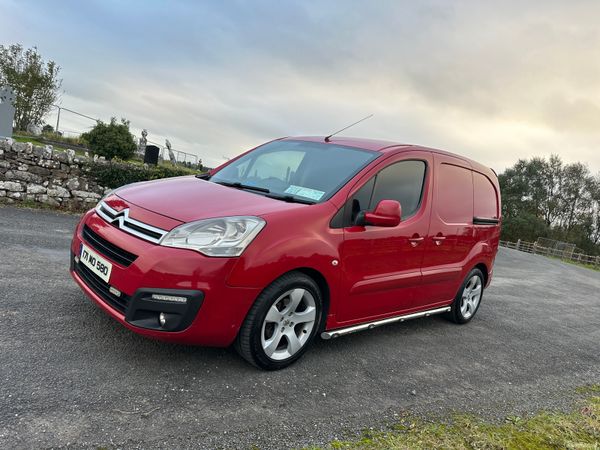 Citroen Berlingo Van, Diesel, 2017, Red