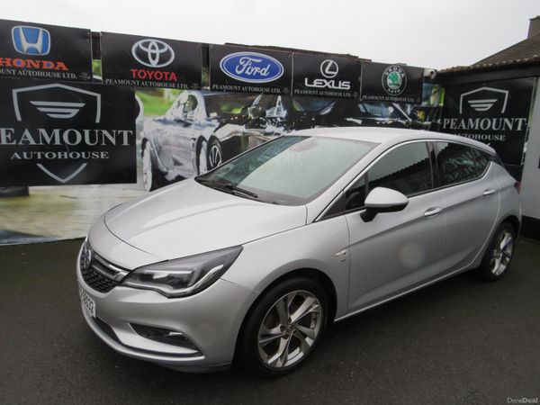 Vauxhall Astra Hatchback, Petrol, 2016, Silver
