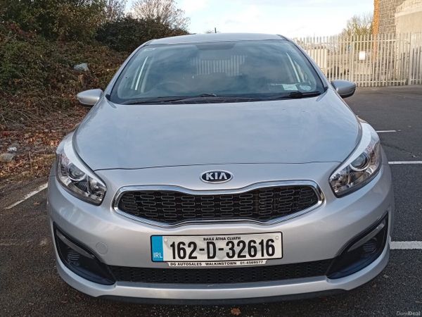 Kia Ceed Hatchback, Diesel, 2016, Silver