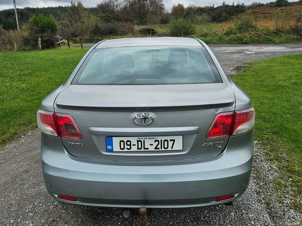 Toyota Avensis Saloon, Diesel, 2009, Grey