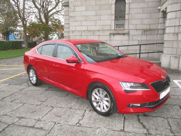 Skoda Superb Saloon, Diesel, 2019, Red
