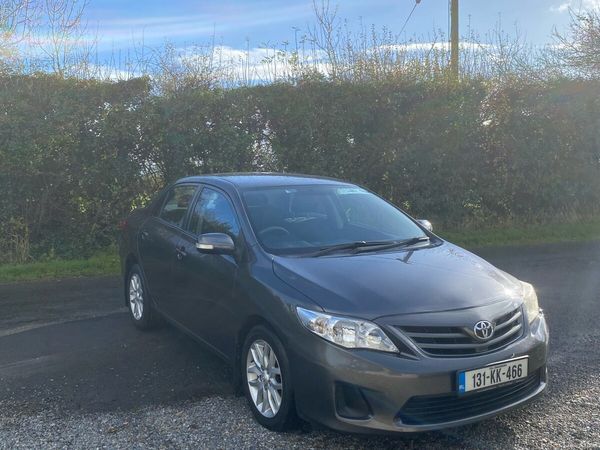 Toyota Corolla Saloon, Diesel, 2013, Grey