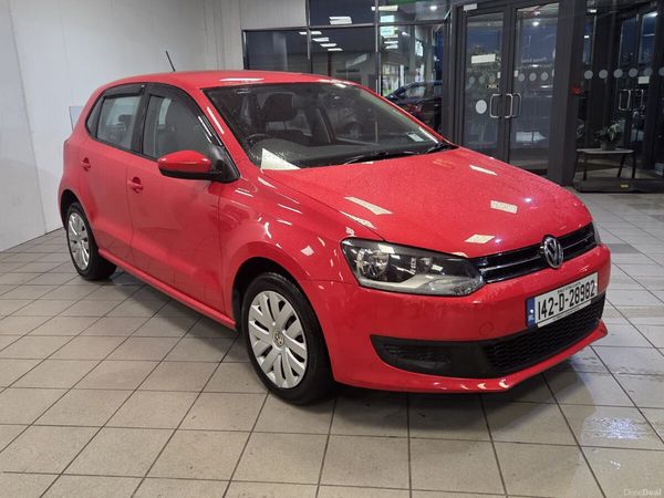 Volkswagen Polo Hatchback, Petrol, 2014, Red