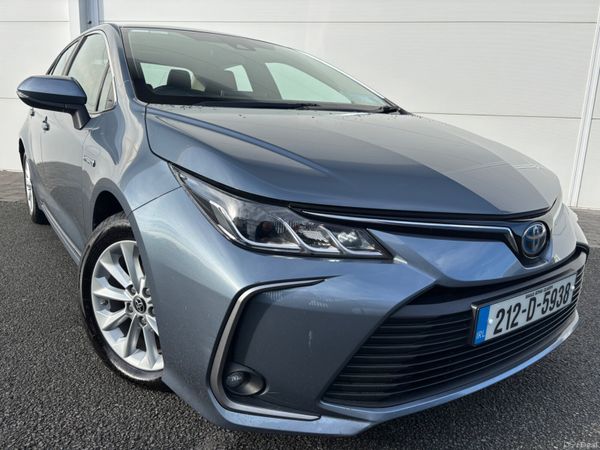 Toyota Corolla Saloon, Petrol Hybrid, 2021, Grey