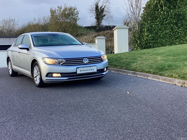 Volkswagen Passat Saloon, Diesel, 2015, Silver