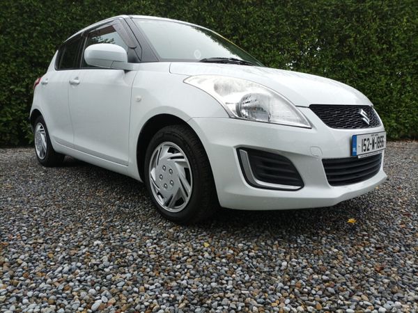 Suzuki Swift Hatchback, Petrol, 2015, White