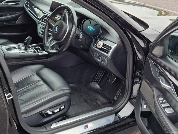 BMW 7-Series Saloon, Petrol Plug-in Hybrid, 2018, Black