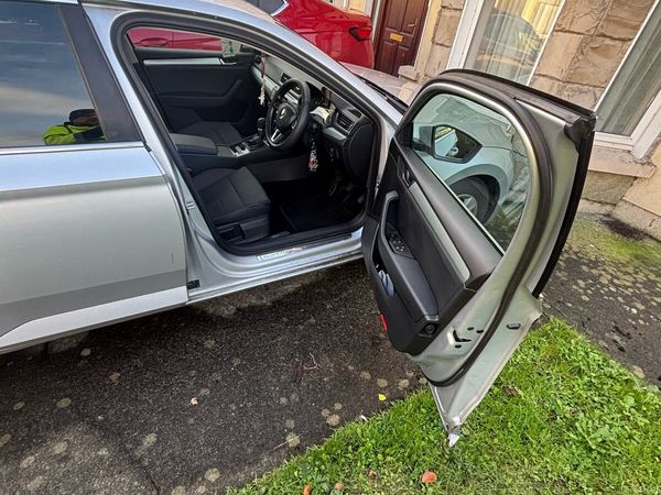 Skoda Superb Saloon, Diesel, 2016, Silver
