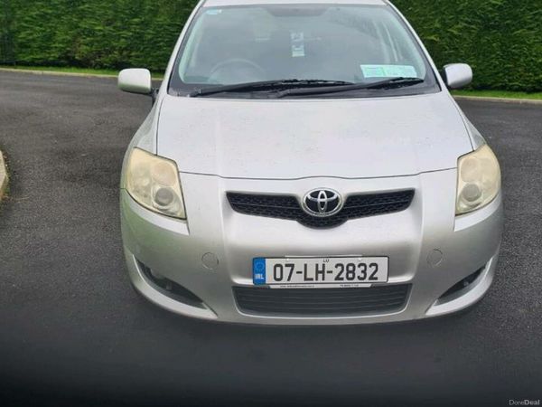 Toyota Auris Hatchback, Petrol, 2007, Silver