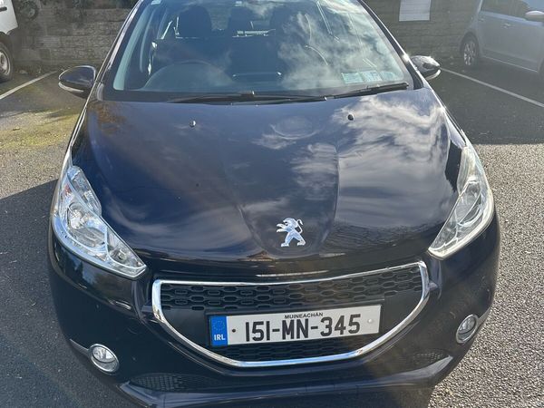 Peugeot 208 Hatchback, Petrol, 2015, Blue