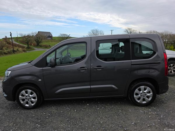 Vauxhall Combo MPV, Petrol, 2019, Grey