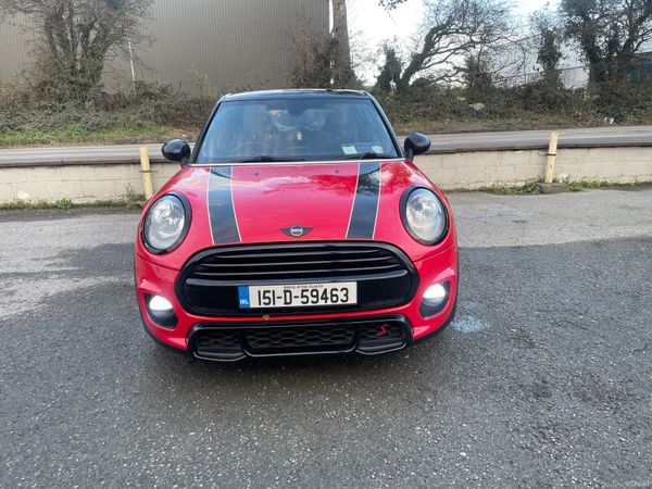 Mini Cooper Hatchback, Petrol, 2015, Red