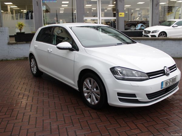 Volkswagen Golf Hatchback, Petrol, 2016, White