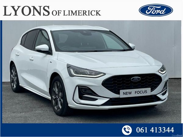 Ford Focus Hatchback, Petrol Hybrid, 2026, White