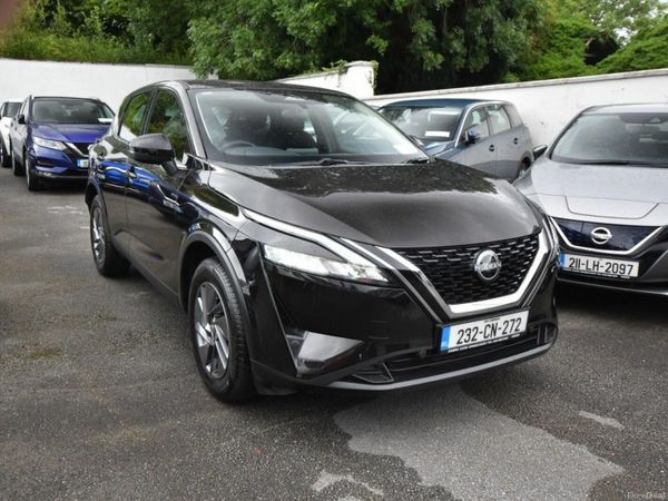 Nissan Qashqai MPV, Petrol, 2023, Black