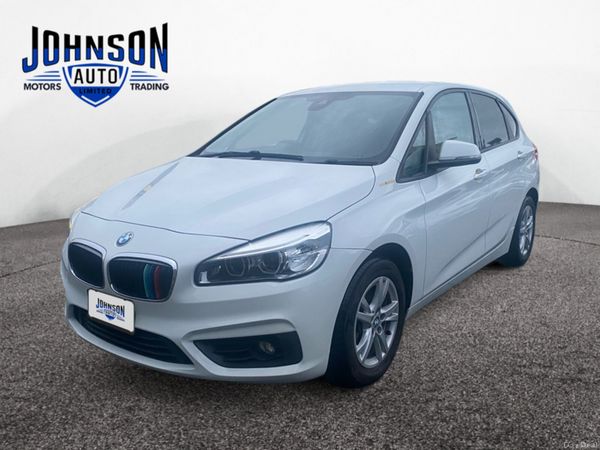 BMW 2-Series Hatchback, Petrol, 2016, White