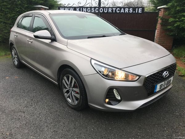 Hyundai i30 Hatchback, Petrol, 2018, Beige