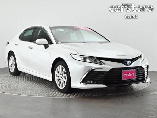 Toyota Camry Saloon, Petrol Hybrid, 2021, White