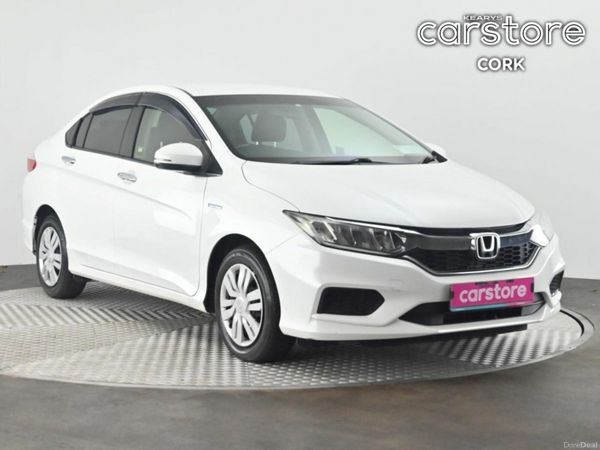 Honda Grace Saloon, Petrol Hybrid, 2018, White