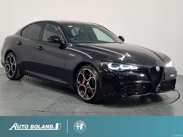 Alfa Romeo Giulia Saloon, Petrol, 2025, Black