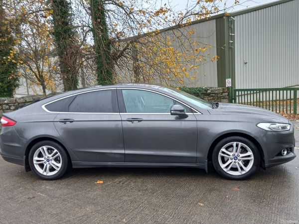 Ford Mondeo Hatchback, Diesel, 2017, Grey