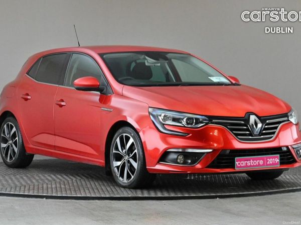 Renault Megane Hatchback, Diesel, 2019, Red