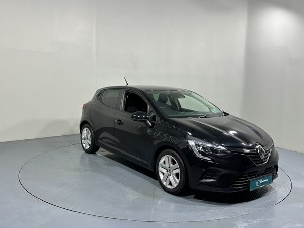 Renault Clio Hatchback, Petrol, 2022, Black
