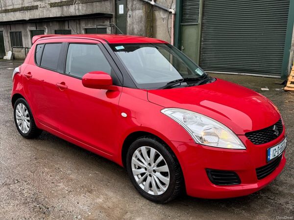 Suzuki Swift Hatchback, Petrol, 2012, Red