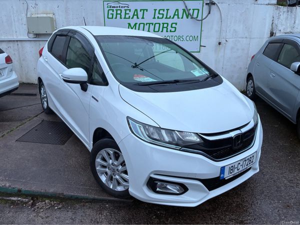 Honda Fit Hatchback, Petrol, 2018, White