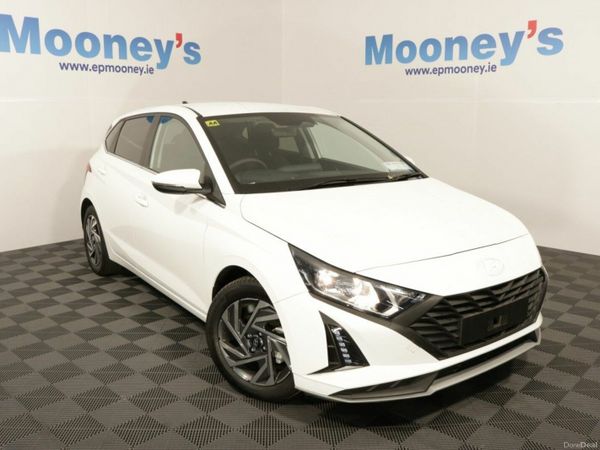 Hyundai i20 Hatchback, Petrol, 2026, White