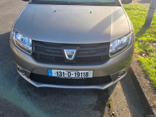 Dacia Sandero Hatchback, Petrol, 2013, Gold